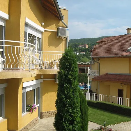 Vili Iskar 1 Guest house Kranevo