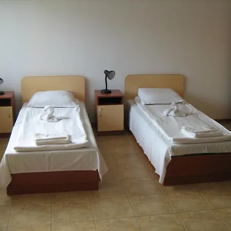 Guest house Vili Iskar 1 2*