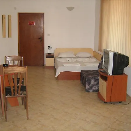 Guest house Vili Iskar 1 2*